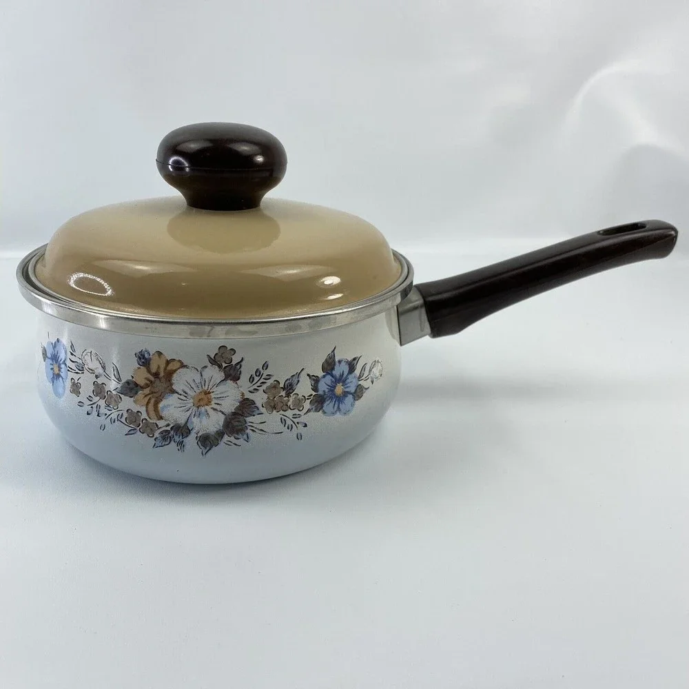 Saucepan 1.5 Quart With Lid Crowning Fashion Spring Bouquet Pattern Vintage Flaw